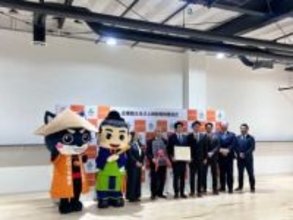 最新電気自動車「bZ4X」矢巾町へ贈呈　トヨタカローラ岩手が企業版ふるさと納税を活用して寄付