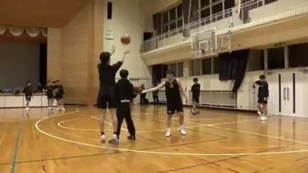 「地元選手を育成し活性化を」バスケットボール、岩手ビッグブルズ18歳以下のユースチーム設立　練習を公開　盛岡市