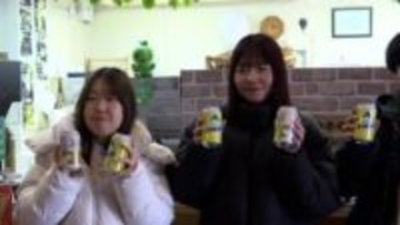 「初めて飲むビールは地元産を」　べアレン醸造所が二十歳の若者にビールを無料配布　せんべいと食事券もプレゼント　岩手・盛岡