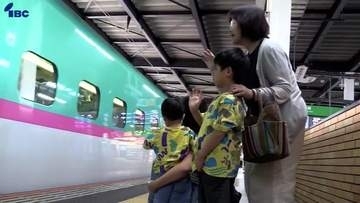 「ヒマワリ畑に行って迷路とかした」　お盆のUターンラッシュがピーク　単身赴任の父親を見送った子どもも　JR盛岡駅