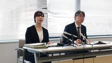 校舎内で抱きしめたり、頬を触ったりする不適切な身体接触行う　20代の男性中学校講師が女子生徒にセクハラ行為で停職2日の懲戒　秋田