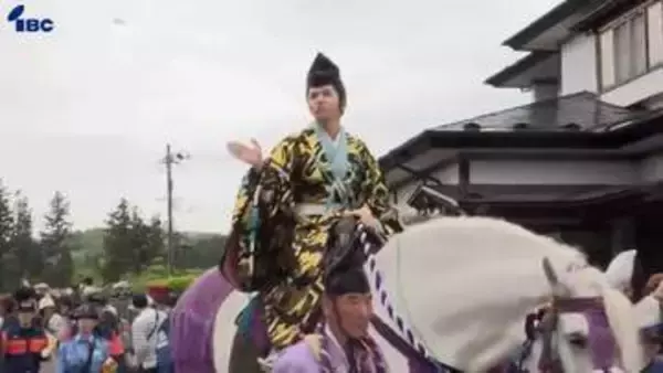 豪華な平安絵巻を現代に再現　春の藤原まつり最大の呼び物・東下り行列に大勢の観衆　義経公役追って歓声も　岩手・平泉町