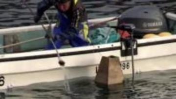 アワビ漁解禁　山林火災被害の海に繰り出す漁師たち　価格は前年より1割ほど安値　岩手・大船渡市