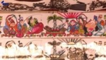 和紙に七福神や宝船を鮮やかに色付け　年末恒例宮古市のお飾り市　岩手県