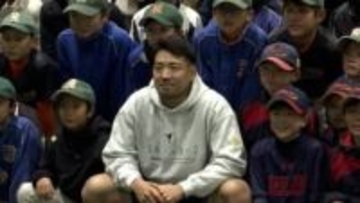 「未来を作る子どもたちのために」エンゼルス・菊池雄星投手が小学生たち相手に熱血指導　岩手