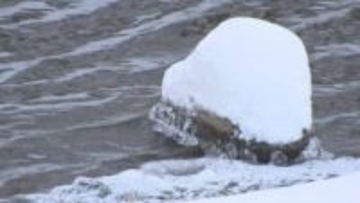 岩手県内強い冬型　9地点で今季最低　厳しい寒さ続く　交通機関でも北上線、花輪線の一部列車で運休と区間運休発生