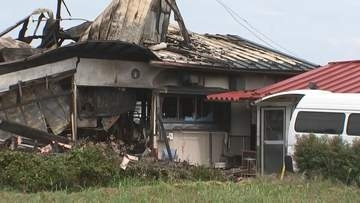 住宅1棟を全焼する火事　焼け跡から身元不明の2人の遺体見つかる　岩手・矢巾町