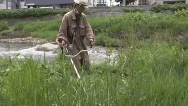 クマ出没を未然に防ぐため　東北絆まつりを前に中津川河川敷の刈り払い行われる　盛岡市