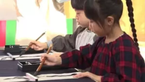 「ちゃんときれいな気持ちでお習字した」園児たちが気持ちを集中させ、書き初めに挑戦　岩手県奥州市