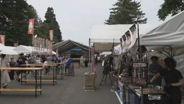 グルメ出店やラジオの公開放送など多彩なイベント　初日から盛岡八幡宮特設会場にぎわう　12日までマチナカフェスタ　盛岡市