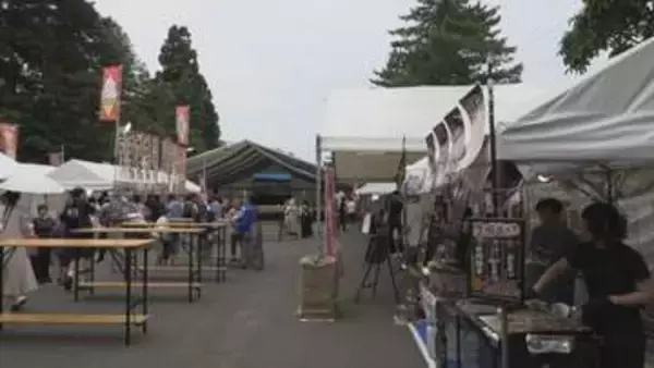 グルメ出店やラジオの公開放送など多彩なイベント　初日から盛岡八幡宮特設会場にぎわう　12日までマチナカフェスタ　盛岡市