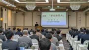 厳しさも笑いも「本音」で　甲子園ベスト8の島根・大社高 石飛監督が講演　躍進の舞台裏にあった“雨の中のノック”