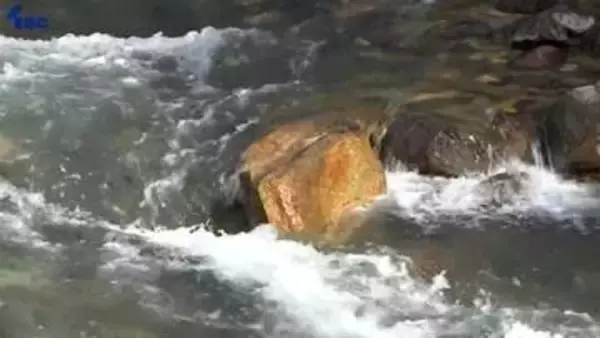 雫石町の滝で「人のようなもの」を発見　沢登りに出たまま行方不明の2人か？　しかし救出には至らず　岩手