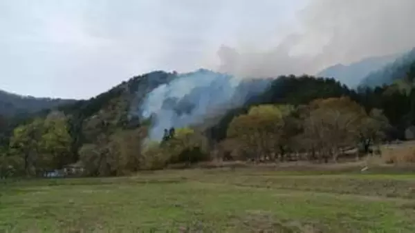 大槌町小鎚でのり面が燃える火事　住宅を含む建物5棟焼ける　近くの山林にも燃え広がる　県は災害特別警戒本部設置　岩手