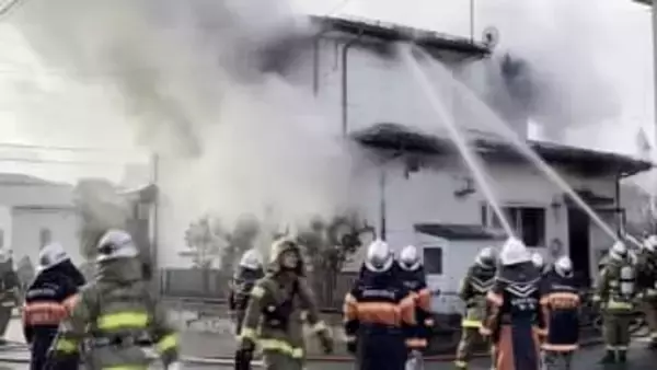 「ストーブから出火した」と通報　盛岡市門で住宅火災　1人搬送、もう1人の住人と連絡取れず