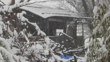 住宅火災で焼け跡から1人の遺体発見　この家に住む70代男性と連絡取れず　秋田・大仙市