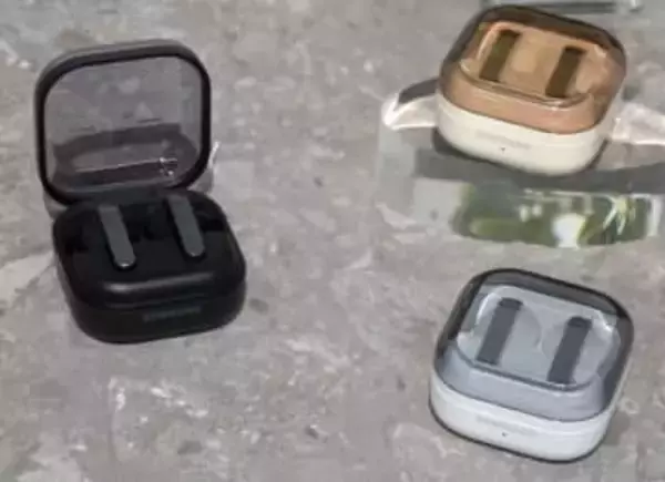 サムスン、音質と操作性を強化した「Galaxy Buds4」シリーズ