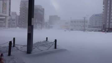 「豪雪に閉ざされた10万都市」どう脱出? 北海道・北見で2日間“幽閉”体験