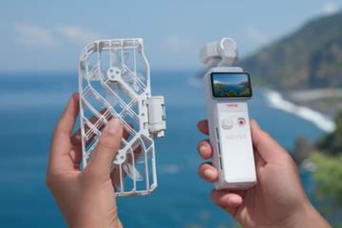 “翼”装着でドローンになるジンバルカメラ「HOVERAir VERSA」