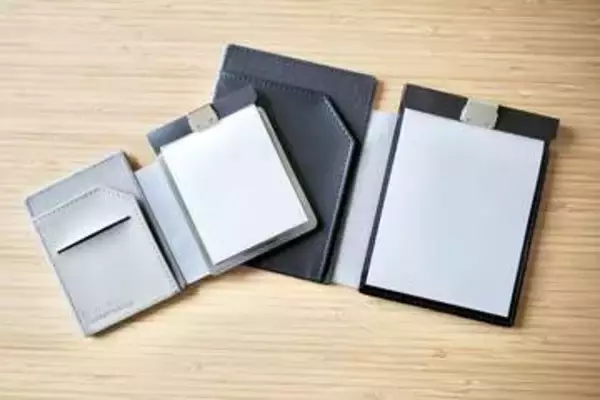 【文具知新】使いこなしが楽しいメモ帳「レザフェスU スライドメモパッド」