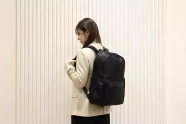 青山、サンドイッチをつぶさないビジネスリュック