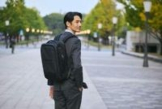 ミズノ、スポーツで培った負担軽減技術をビジネスバッグに