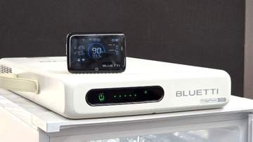 BLUETTI、冷蔵庫のそばに置ける薄型ポタ電「FridgePower」　厚さ75mm
