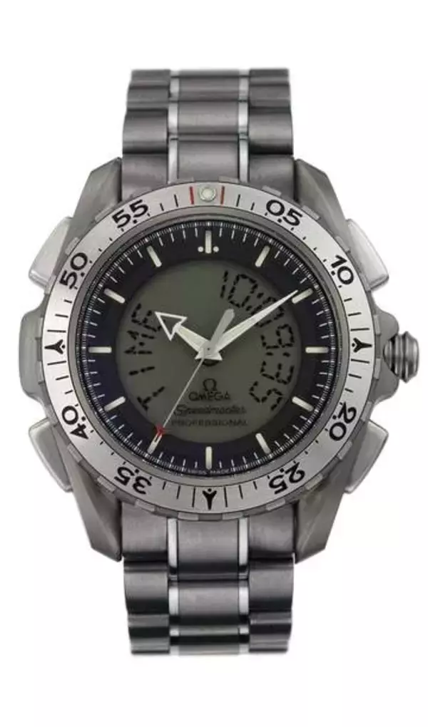 オメガ、再び月に。NASAアルテミスIIクルーが着用