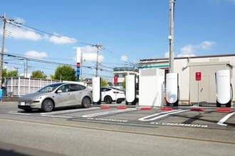 セブン、テスラ「スーパーチャージャー」導入