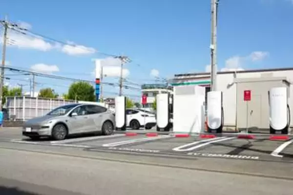 セブン、テスラ「スーパーチャージャー」導入