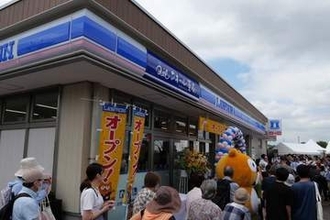 ローソンは団地を再生できるか 東日本初「ハッピーローソンタウン」オープン