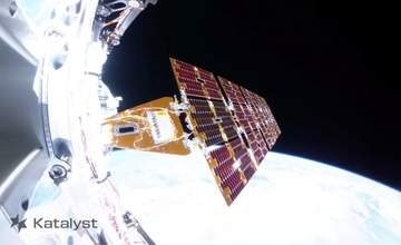 NASA、再突入迫る宇宙望遠鏡「Swift」救出ミッションが難航　救援機に何が?