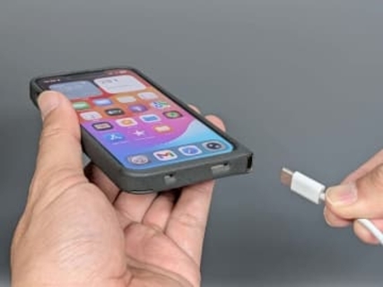 【いつモノコト】LightningのiPhoneを使い続けたい　保護ケース「iPh0n3」を数カ月使ってわかったこと