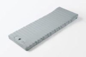 無印、「空気でできたマットレス」　コンパクト収納・持ち運びも可能