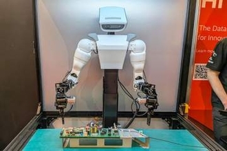 日立、フィジカルAIで社会を支える　“世界一の使い手”への取り組み