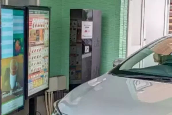 ドライブスルーはAIで代替できる?　モスバーガーが実証実験