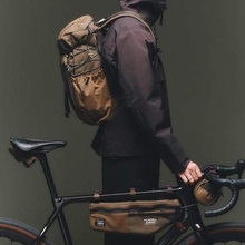 PORTER、コペンハーゲン発のサイクリングウェアブランドとコラボ