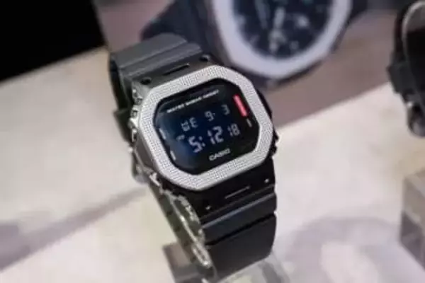 G-SHOCK、メタルベゼルがギザギザな“工業デザイン”4機種