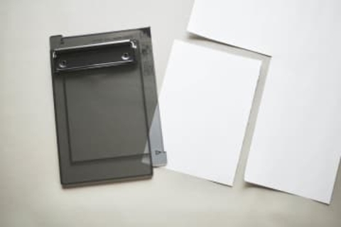 【文具知新】刃がないペーパーカッター「ヨンブンカッツ」　裏紙をメモ帳に超速変換