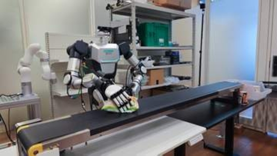 コンビニの品出しはロボットに? KDDI×韓国RLWRLDが挑む「フィジカルAI」