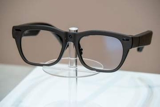 眼鏡市場、ディスプレイ搭載AIグラス「Linse Display」　翻訳・台本を視界に