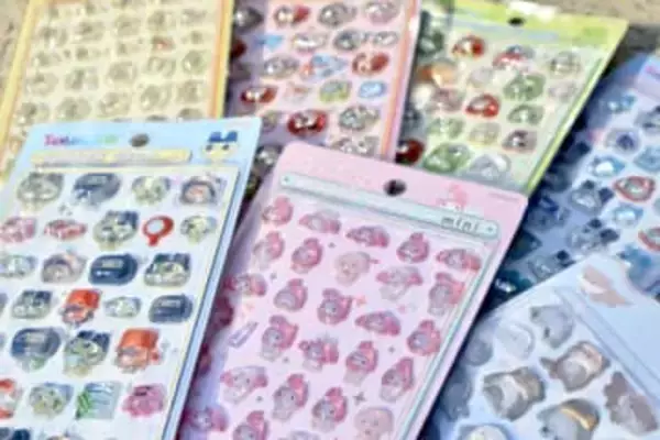 過熱する立体シールブーム　「ボンドロ」ハマる理由