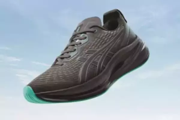 アシックス、“早歩き”に特化したウォーキングシューズ「GEL-FASTWALK」