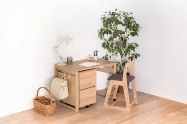 イトーキ、未就学児から大人になるまで使える学習家具