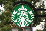 「スタバ、2月18日から一部商品を値上げ　ショッピングバッグは有料化」の画像1