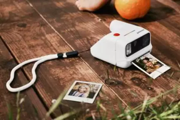 世界最小のインスタントカメラ「Polaroid Go Generation 3」