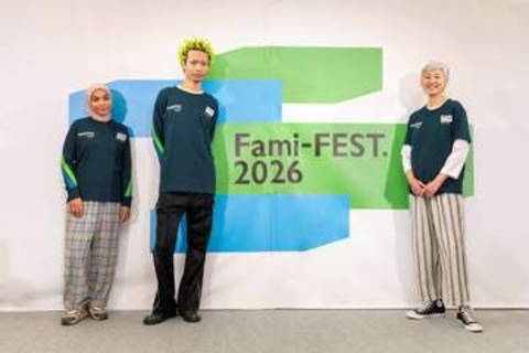 ファミマ、10年ぶり新ユニフォームは「Tシャツ」に
