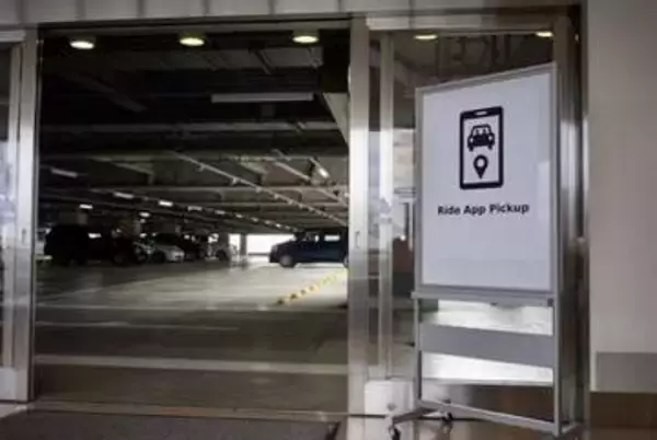 羽田空港第3ターミナルにタクシーアプリ乗り場　Uber・GO・DiDi