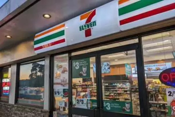 【鈴木淳也のPay Attention】PayPay米国進出を占う? 米国セブンイレブン連携の可能性
