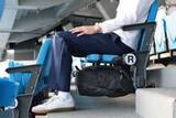 「エース、座席に吊るして荷物を取り出せる観戦用バッグ」の画像1